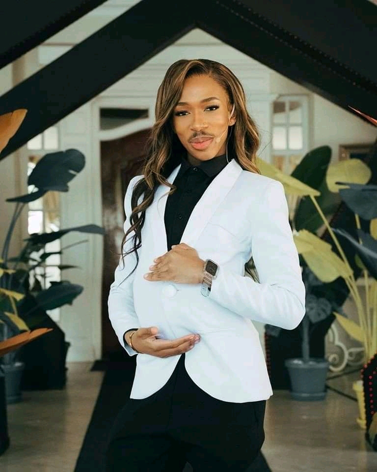 Mzansi’s social media personality Lasizwe Dambuza is finally pregnant after a uterus transplant. You also thought it was not possible right?.