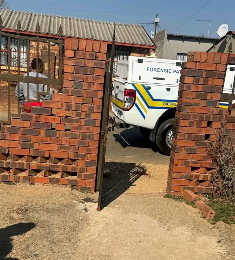 1749443815419