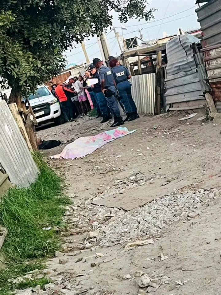 1757995807728